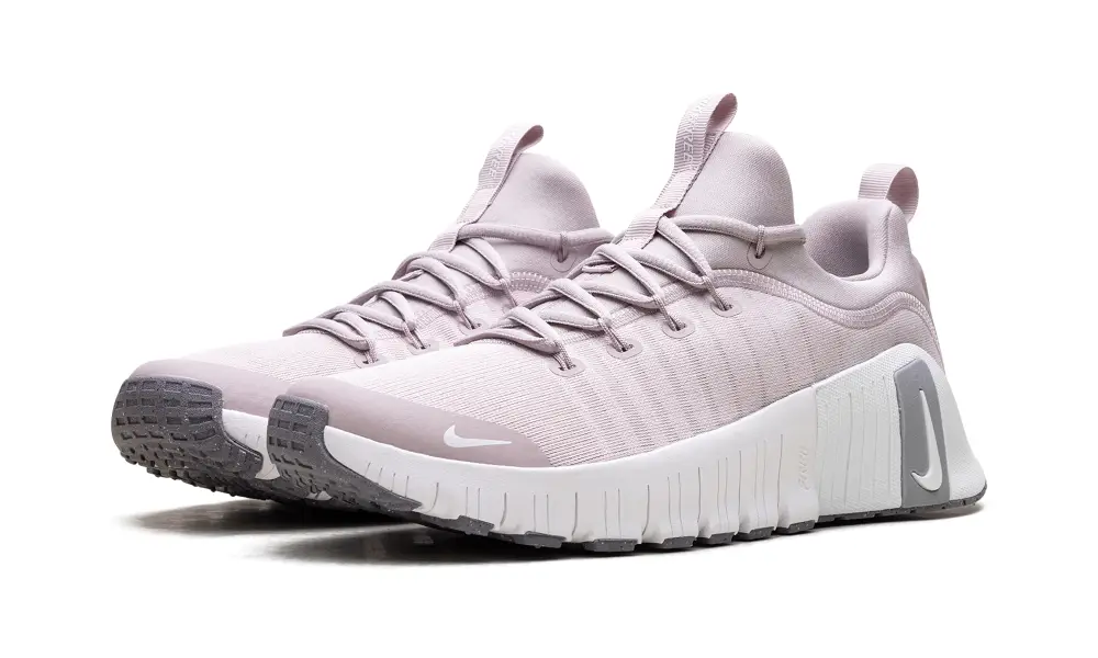 Nike Lifestyle Free Metcon 6 WMNS 'Platinum Violet'