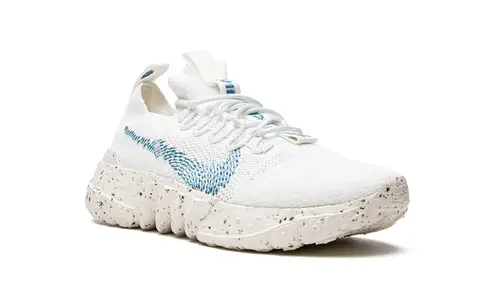 Nike Basketball Space Hippie 01