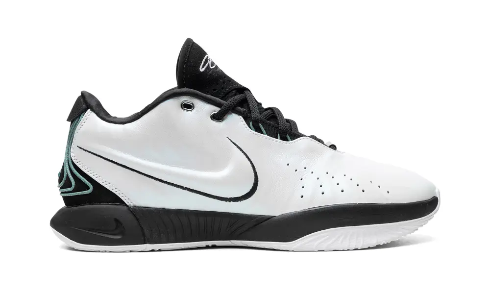 Nike Basketball LeBron 21 'Conchiolin'