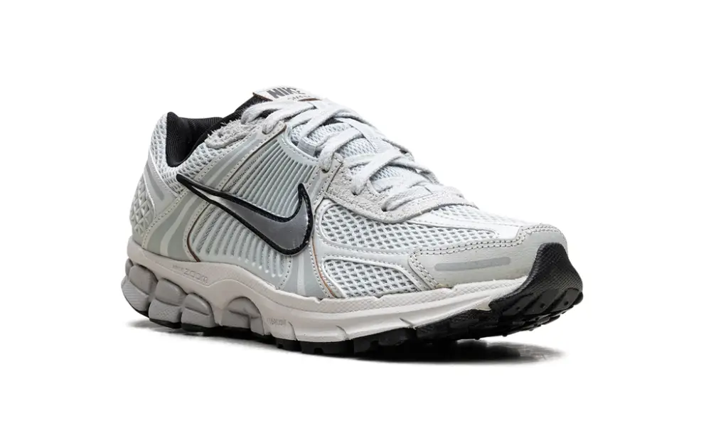 Nike Lifestyle Zoom Vomero 5 WMNS 'Light Silver Chrome' 