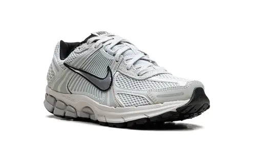 Nike Lifestyle Zoom Vomero 5 WMNS 'Light Silver Chrome' 