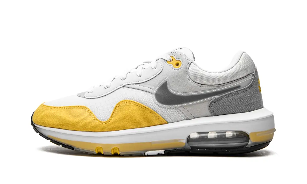 Nike Lifestyle Air Max Motif 'Photon Dust   Yellow' 