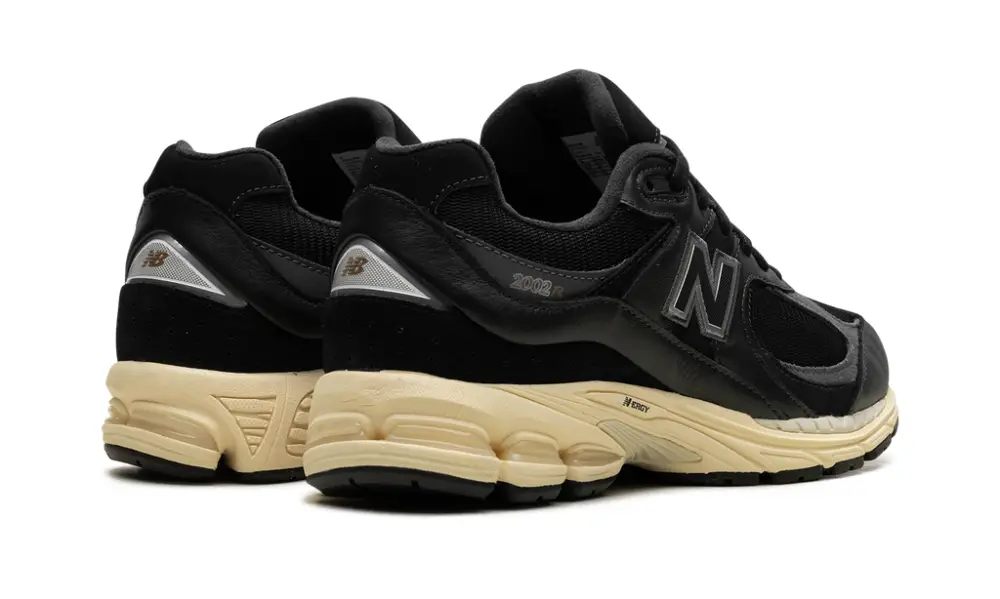 New Balance 2002R M2002R 'Vintage Black White' 
