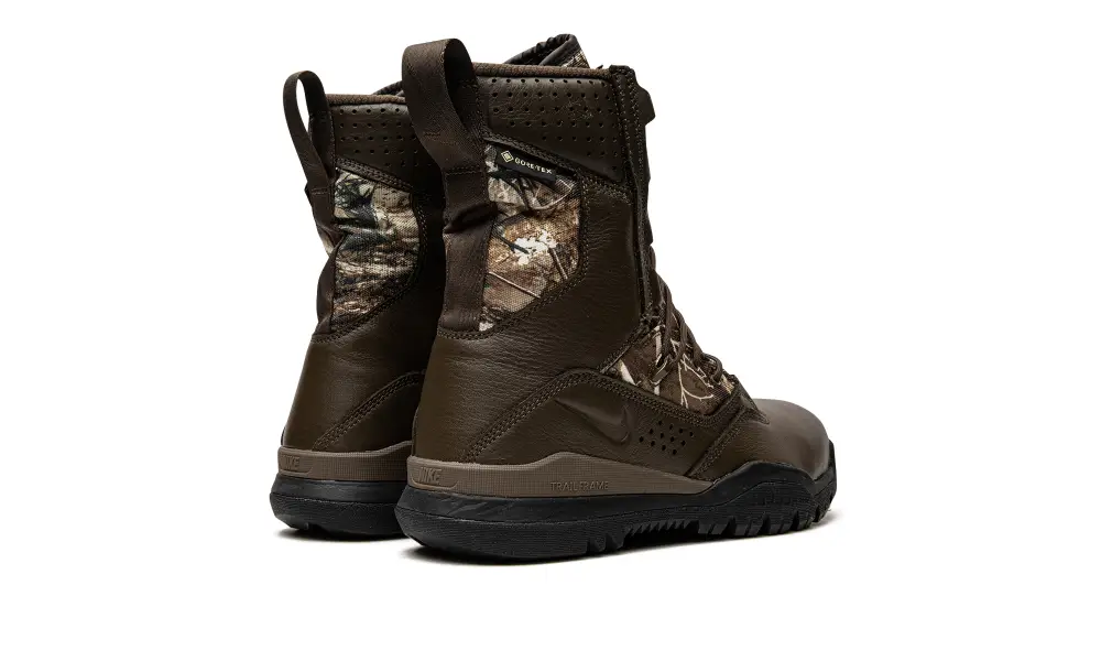Nike Basketball SFB Field 2 8' Realtree 