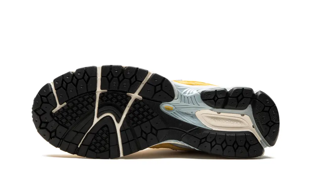 New Balance 2002R 2002R 'Egg Yolk'