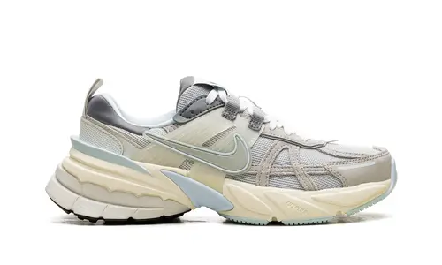 Nike Lifestyle V2K Run WMNS 'METALLIC PLATINUM' 