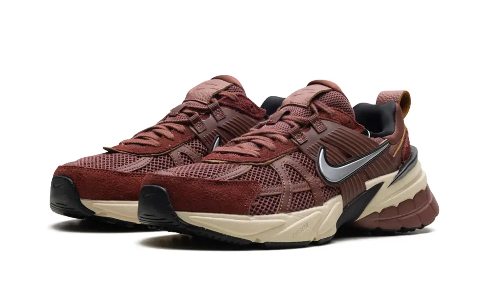 Nike Lifestyle V2K Run WMNS 'Red Sepia Dark Pony'