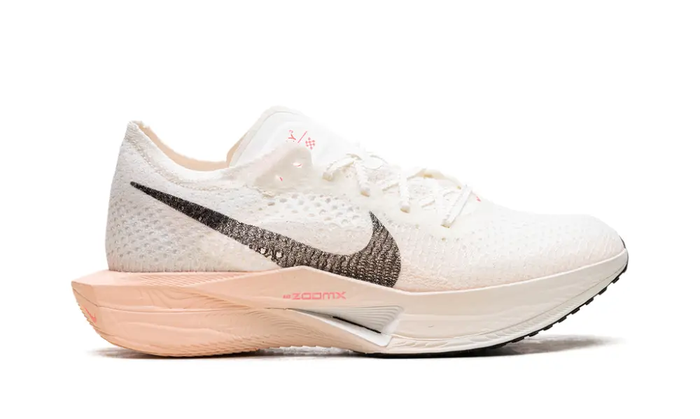Nike Lifestyle ZoomX Invincible Run 3 WMNS 'Sail Guava Ice' 