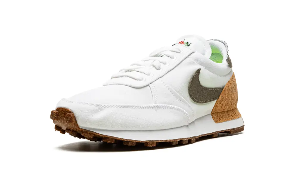 Nike Basketball Daybreak-Type 'Pagoda' 