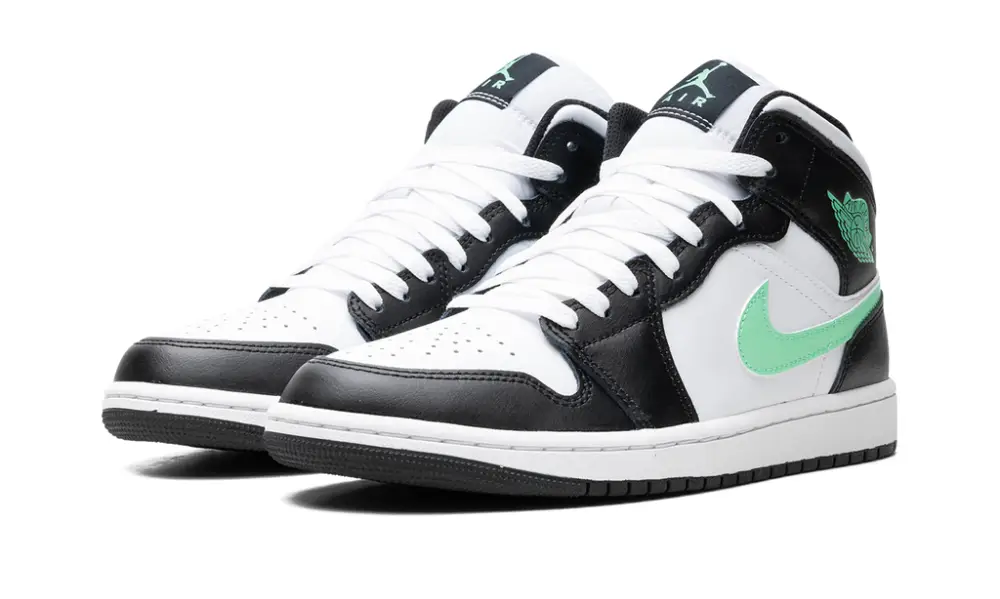 Air Jordan 1 Air Jordan 1 Mid 'GREEN GLOW' 