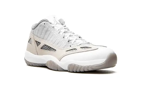 Air Jordan 11 Air Jordan 11 Retro Low IE ''Light Orewood Brown'' 