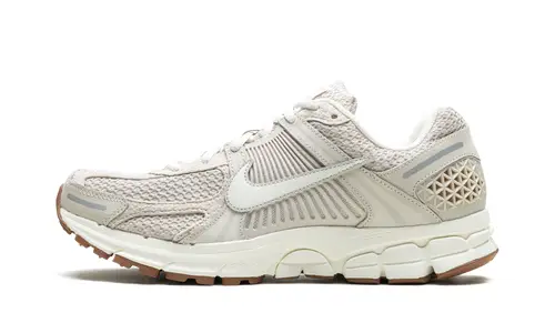 Nike Lifestyle ZOOM VOMERO 5 WMNS 'Light Orewood Brown'