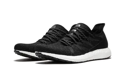 Adidas Ultraboost AM4NYC 