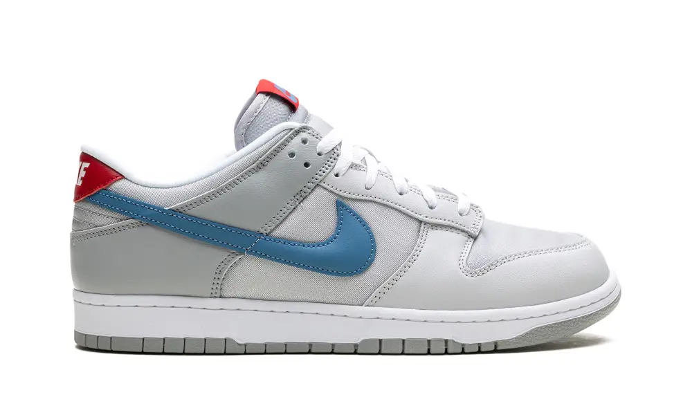 Dunk low 'Silver Surfer' 