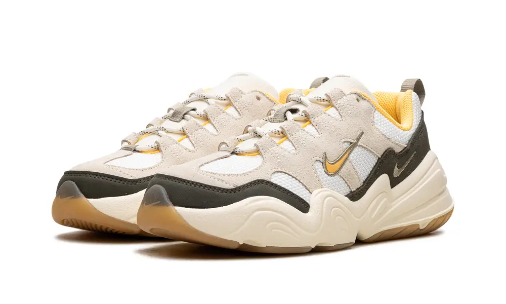 Nike Lifestyle TECH HERA WMNS 'Coconut Milk'