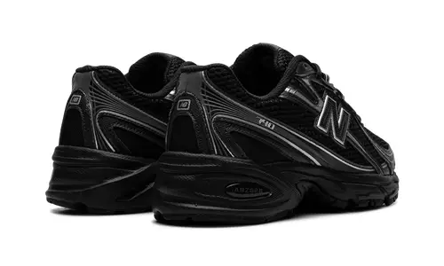 More New Balance 740 'Black Silver'