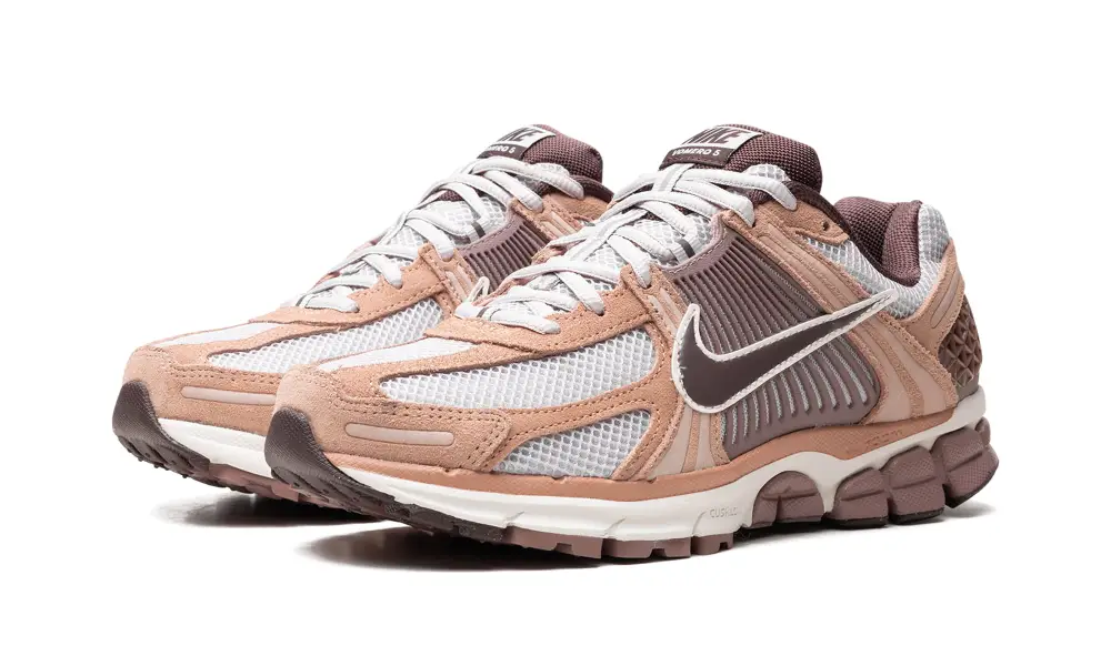Nike Lifestyle Zoom Vomero 5 'Dusted Clay'