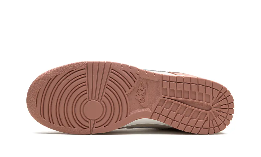 Nike Dunk Dunk Low 'Red Stardust'