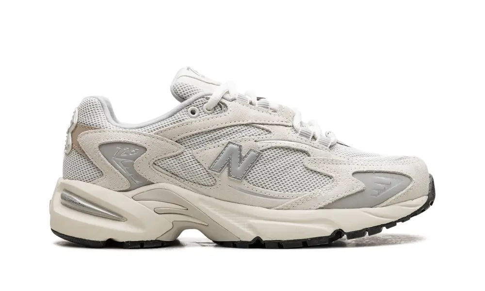More New Balance 725V1 'Sea Salt' 
