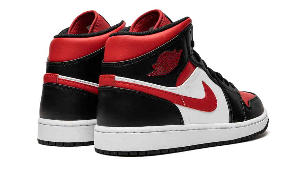 Air Jordan 1 Air Jordan 1 Mid 'Bred Toe' 