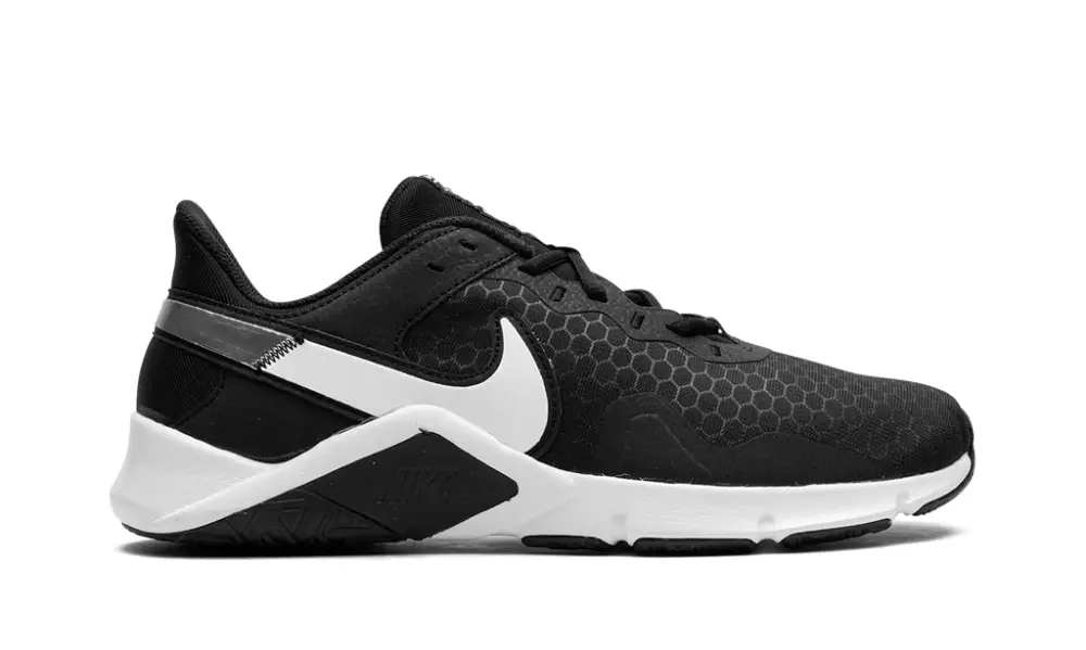 Nike Basketball Legend Essential 2