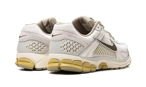 Nike Lifestyle Zoom Vomero 5 'Light Bone Medium Olive' 