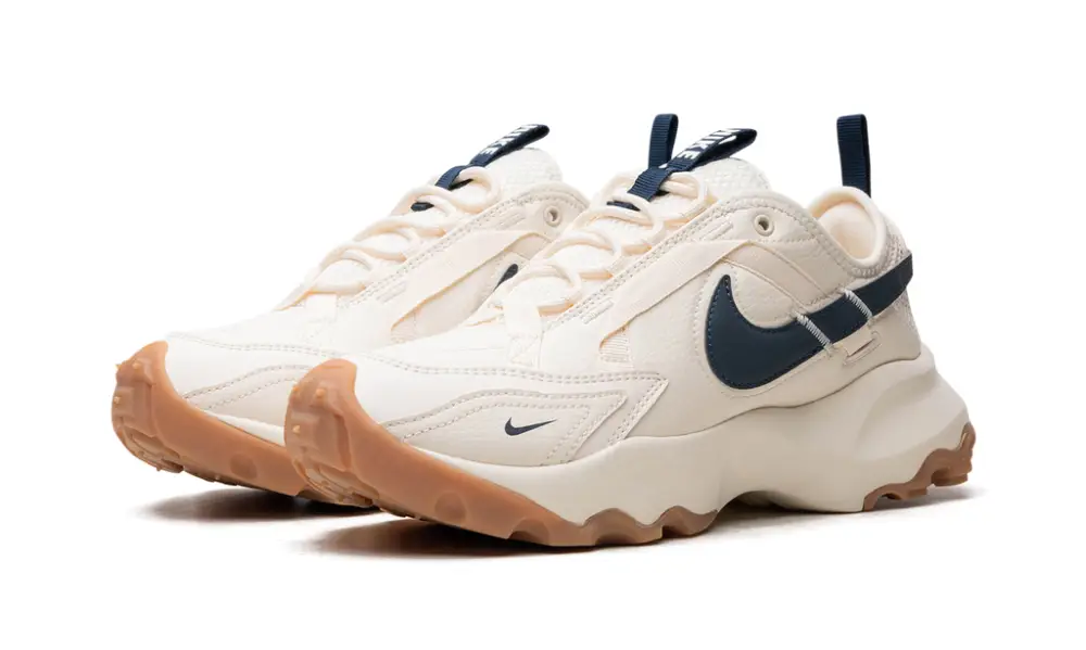 Nike Lifestyle TC 7900 WMNS 'Pale Ivory Armory Navy' 
