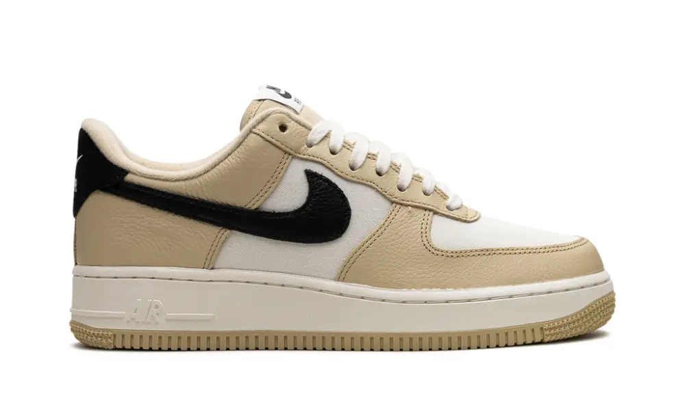 Nike Lifestyle Air Force 1 '07 LX Low 'Team Gold' 