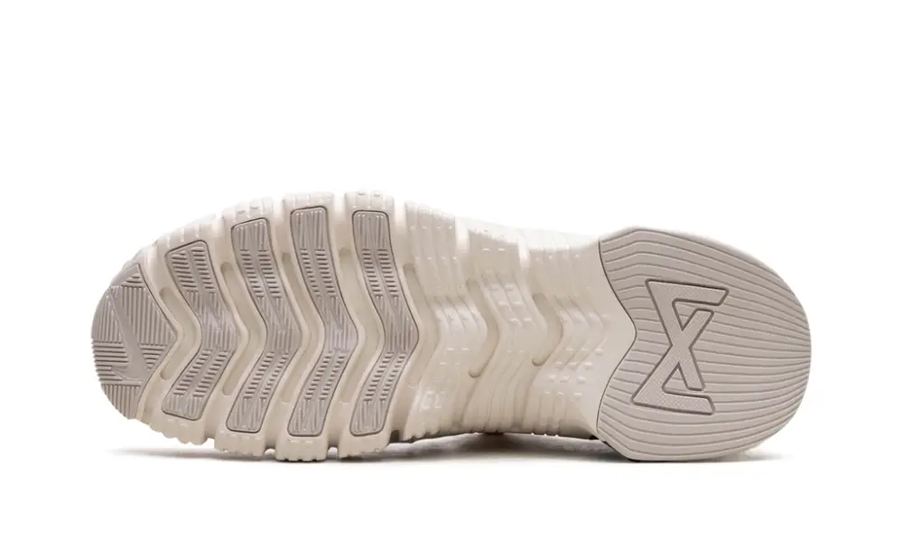 Nike Lifestyle FREE METCON 3 WMNS 'All Petals United'