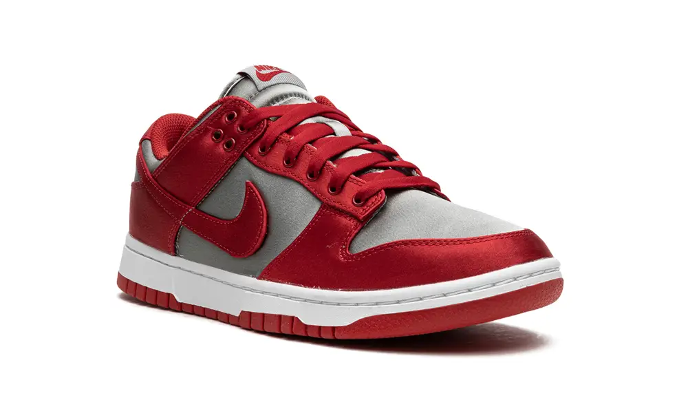Nike Dunk DUNK LOW WMNS 'UNLV Satin' 