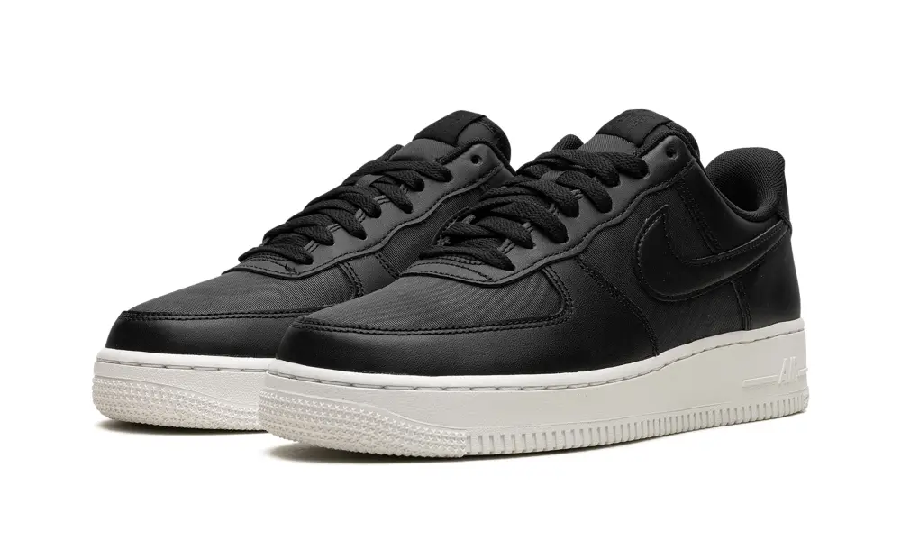 Nike Lifestyle Air Force 1 Low 'Black - Nylon'