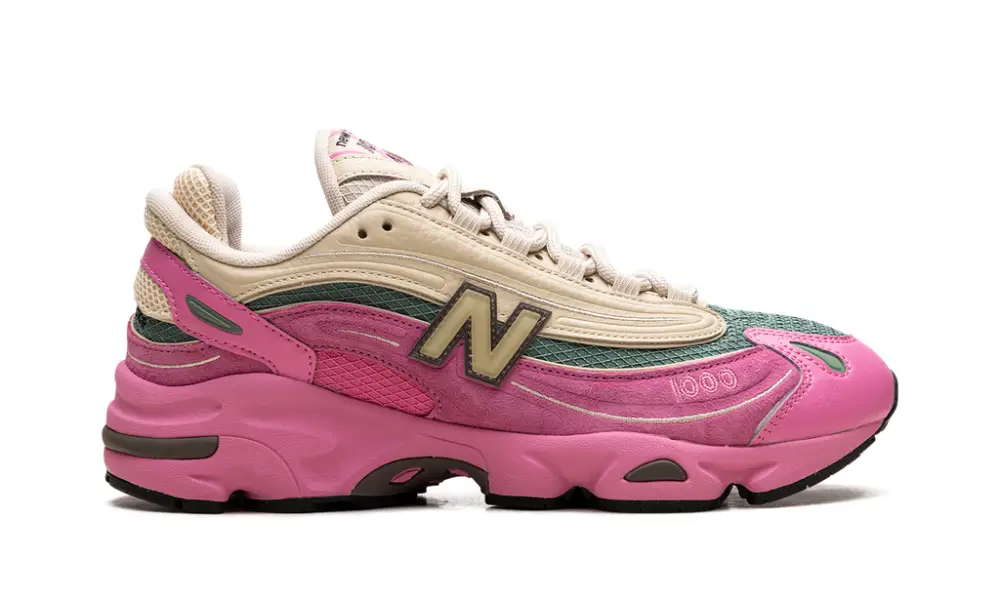 More New Balance 1000 'Pink' 