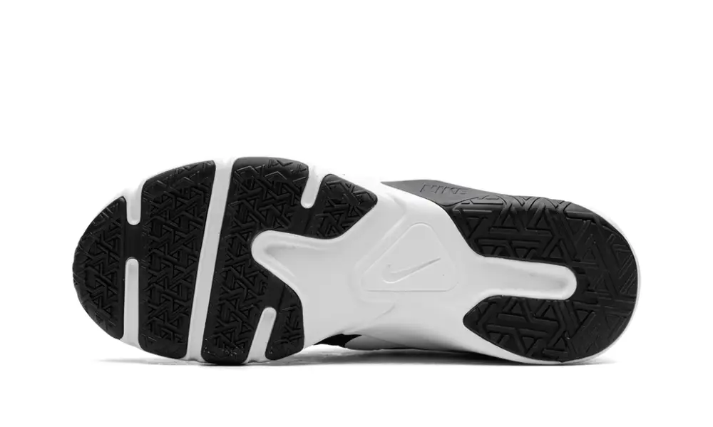Nike Basketball Legend Essential 2