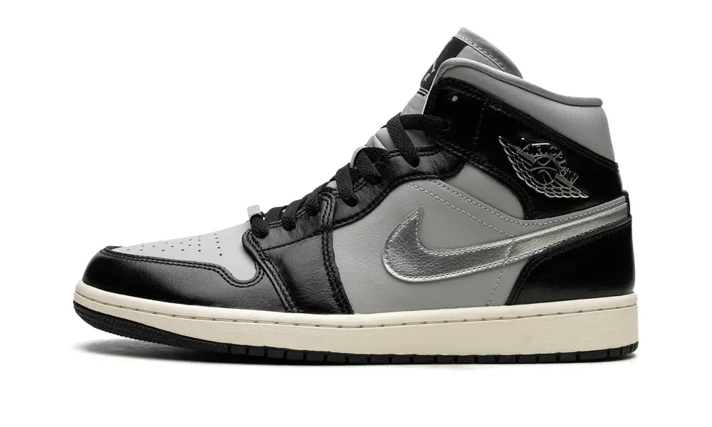 Air Jordan 1 AIR JORDAN 1 MID SE WMNS 'Black Chrome' 610610124