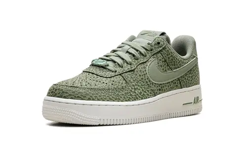 Nike Lifestyle AIR FORCE 1 '07 WMNS 'Green' 