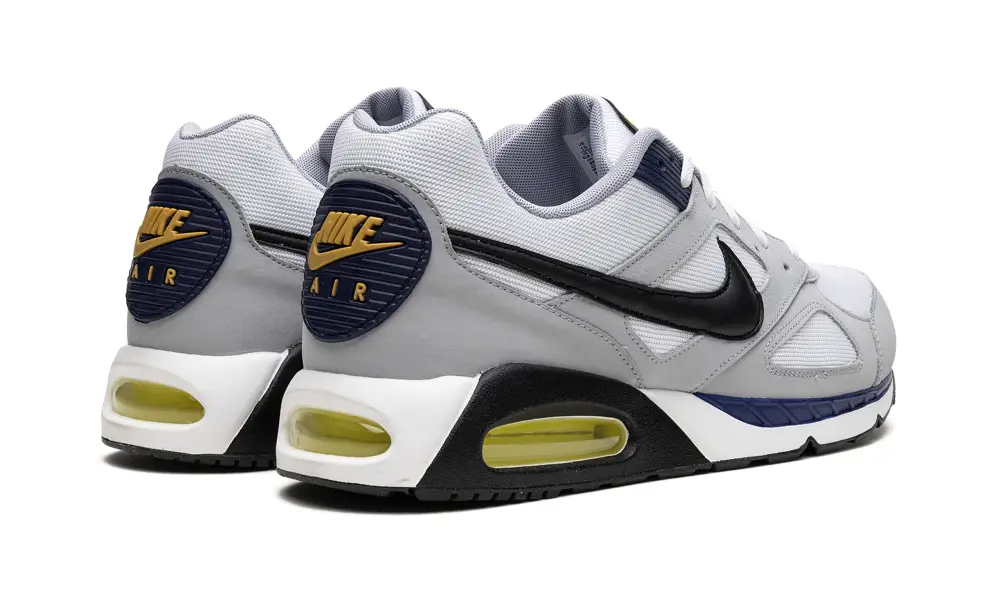 Nike Lifestyle Air Max IVO