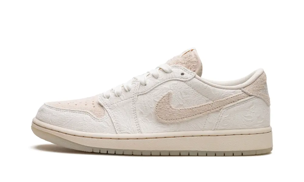 Air Jordan 1 Air Jordan 1 Low OG 'Chris Paul - Give Them Flowers' 574811661