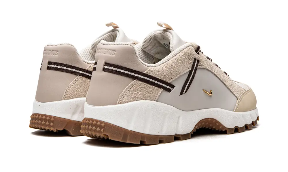 Nike Lifestyle AIR HUMARA LX WMNS 'Jacquemus - Beige'