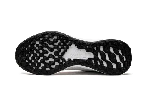 Nike Lifestyle REVOLUTION 6 NN MNS WMNS 