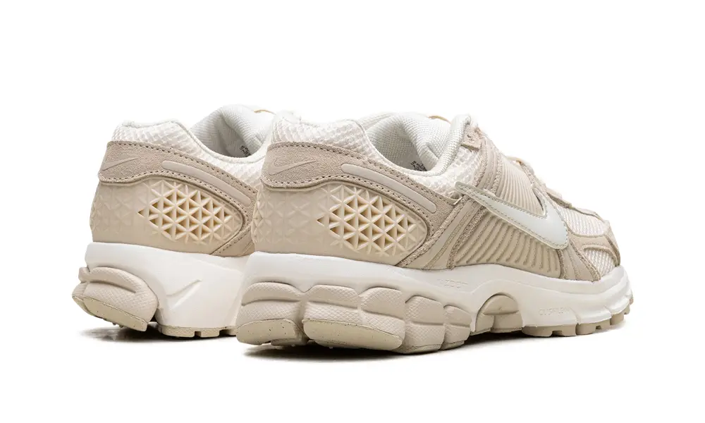 Nike Lifestyle Zoom Vomero 5 WMNS 'Beach Light Khaki'