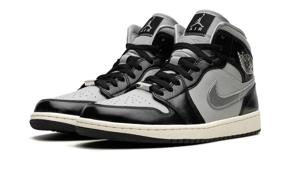 Air Jordan 1 AIR JORDAN 1 MID SE WMNS 'Black Chrome' 610610124