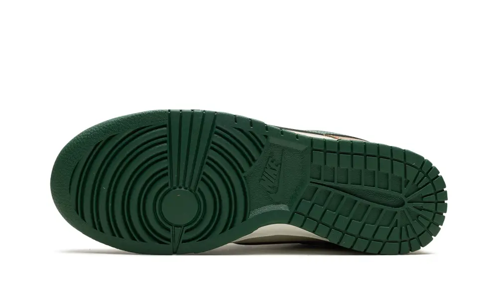 Nike Dunk Dunk Low Retro 'Rattan Gorge Green'