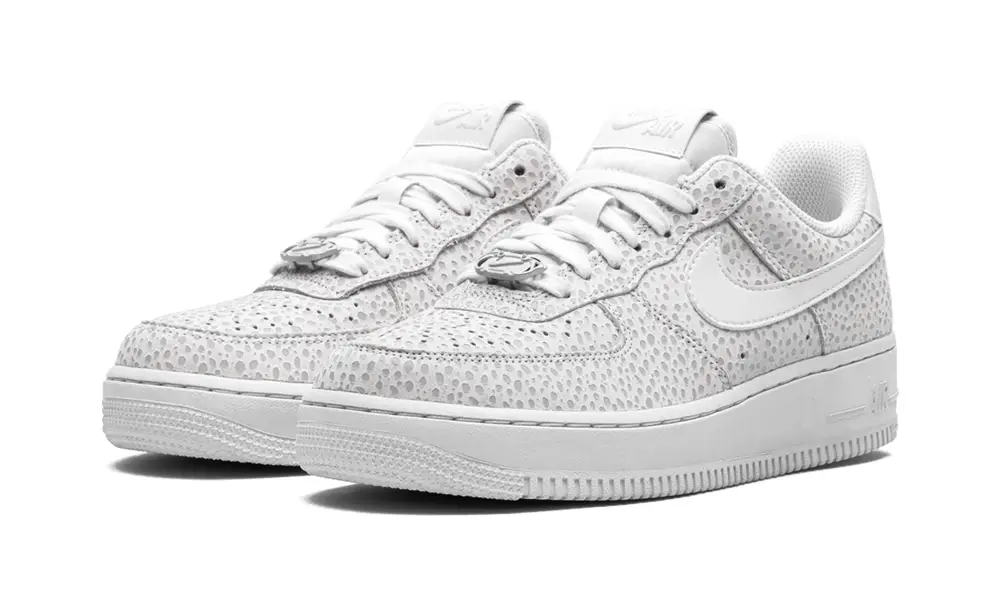 Nike Lifestyle AIR FORCE 1 '07 WMNS 'Grey'