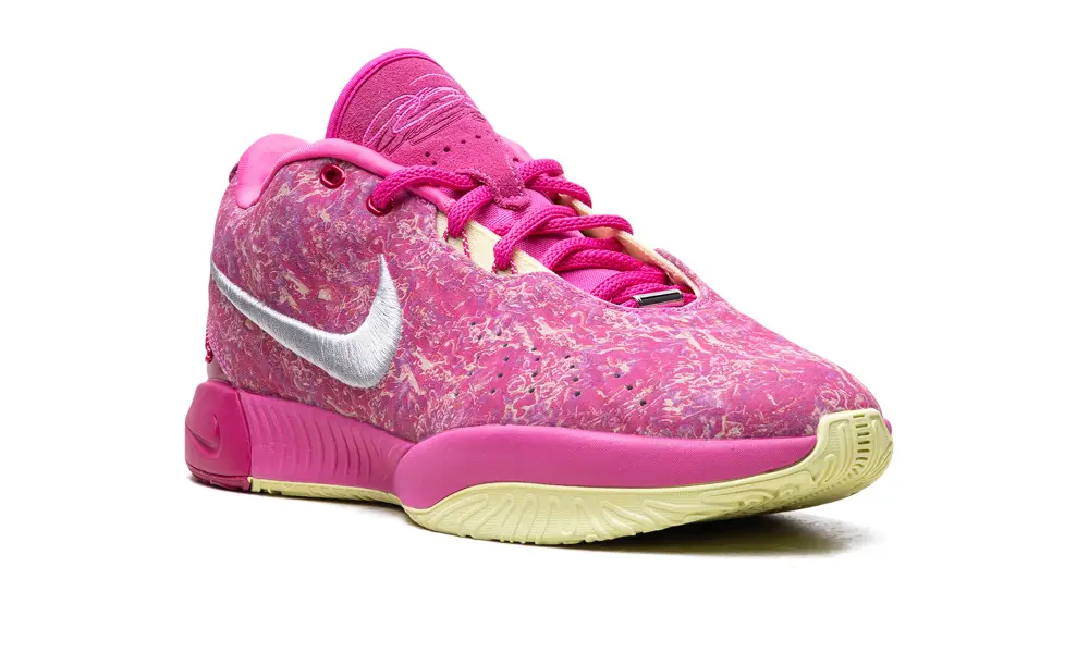 Nike Basketball LeBron 21 'The World Is Your Oyster'