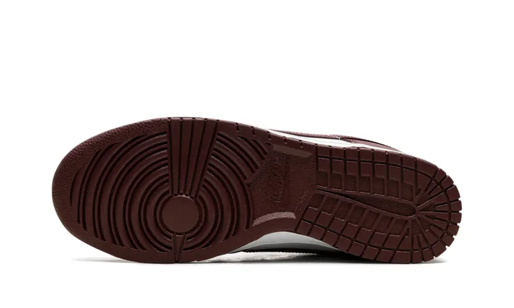 Nike Dunk Dunk Low Retro 'Redwood'