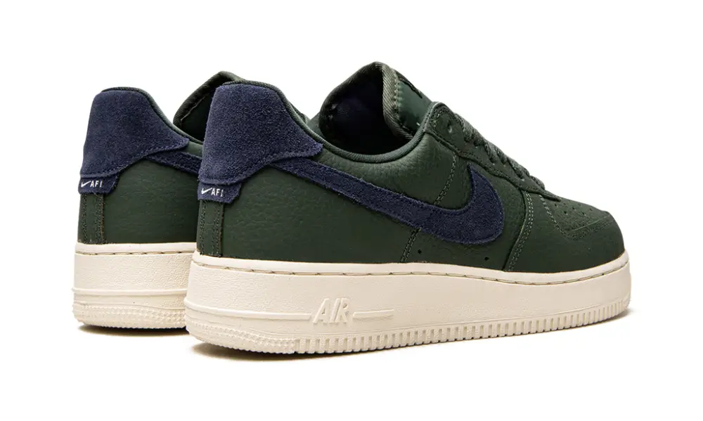 Nike Lifestyle Air Force 1 '07 Craft 'Galactic Jade'