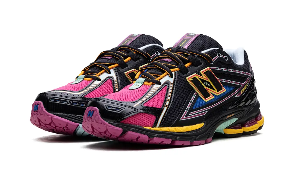 New Balance 1906R 1906 'Black/Pink'