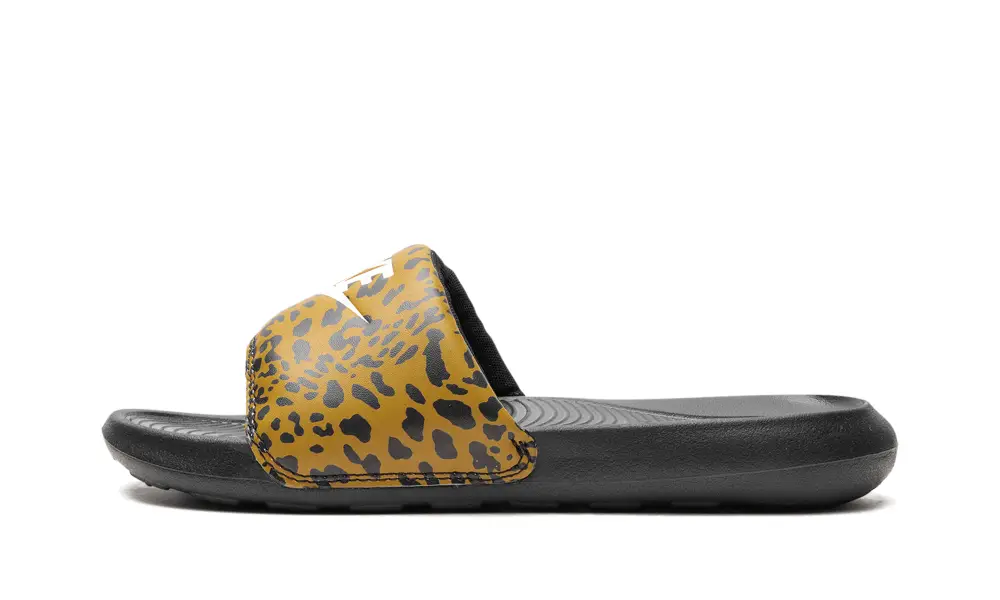 Nike Lifestyle VICTORI ONE MNS WMNS 'Cheetah Print' 