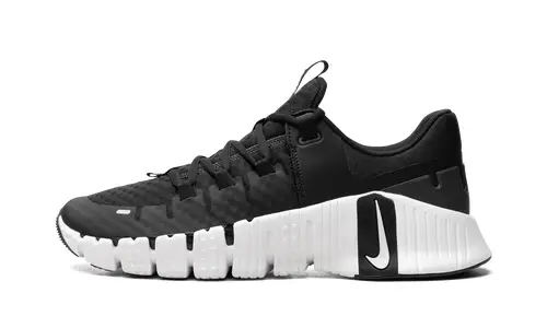 Nike Lifestyle Free Metcon 5 'Black   White' 