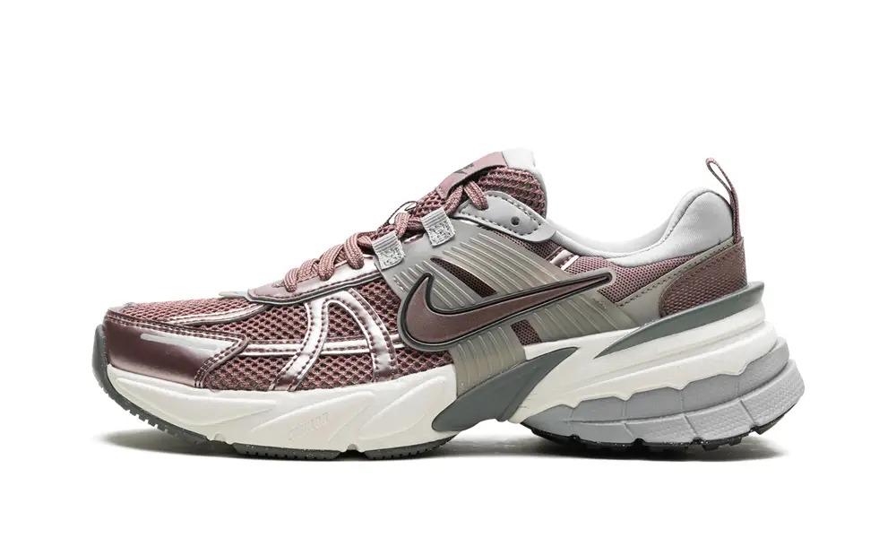 Nike Lifestyle V2K Run WMNS 'Smokey Mauve'